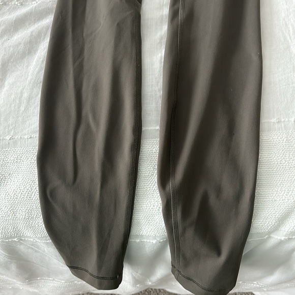 Lululemon Wunder Train High Rise - Carob Brown, Size 4, 28” Length - Picture 4 of 11